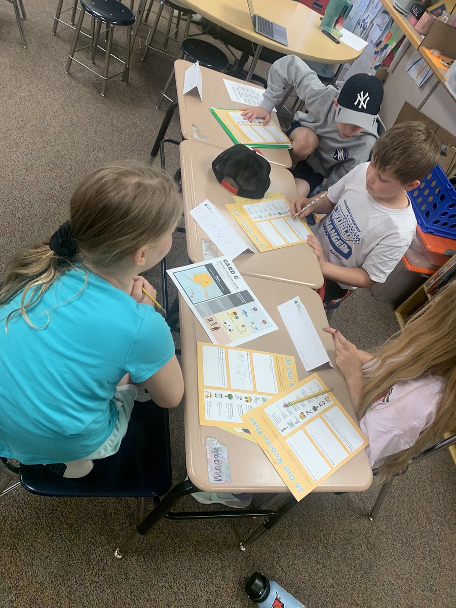 We have been LOVING our Junior Achievement lessons with Mrs. Filipi! 🌎💰 <a href="/hitchcock_mps/">Hitchcock Elementary</a> @MPSElemEd