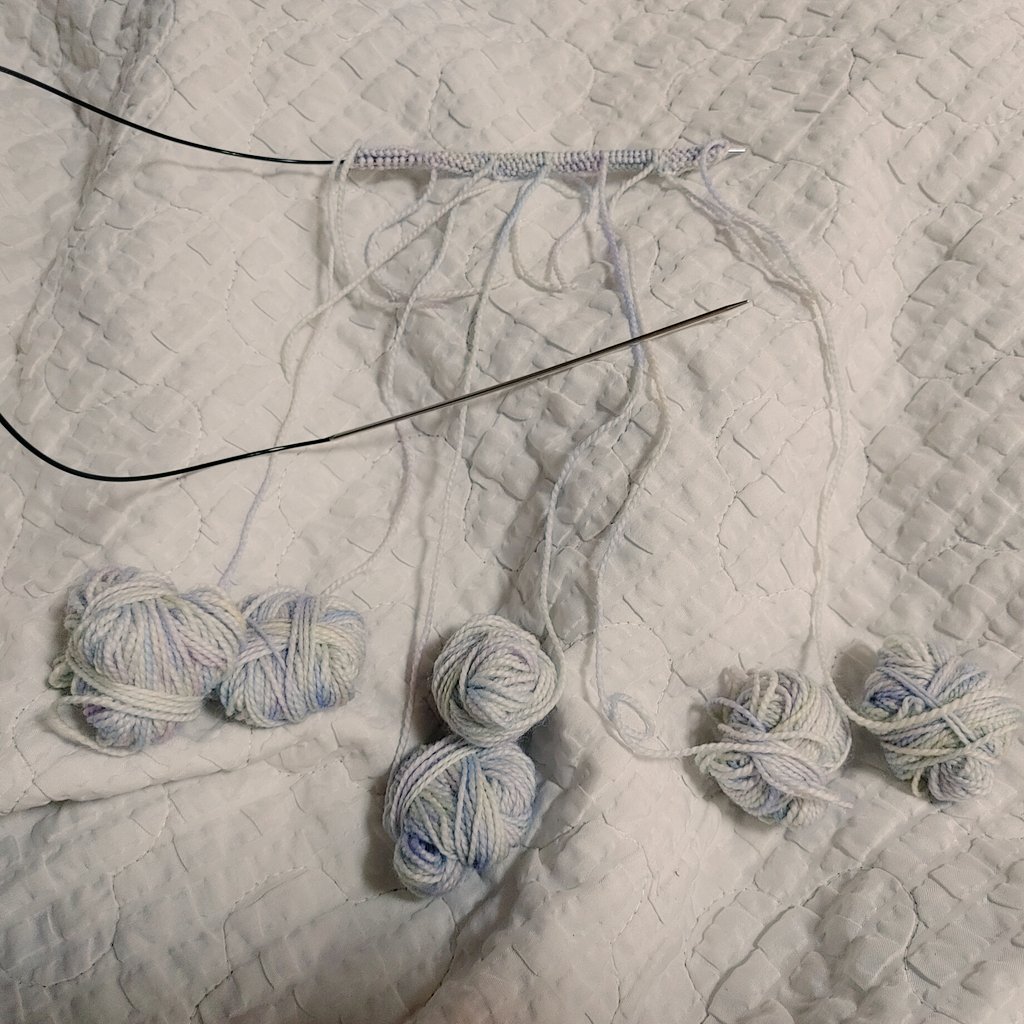 진정한 문어발 
리본이 될 아이들 입니다.
6개를 한번에 아자아자