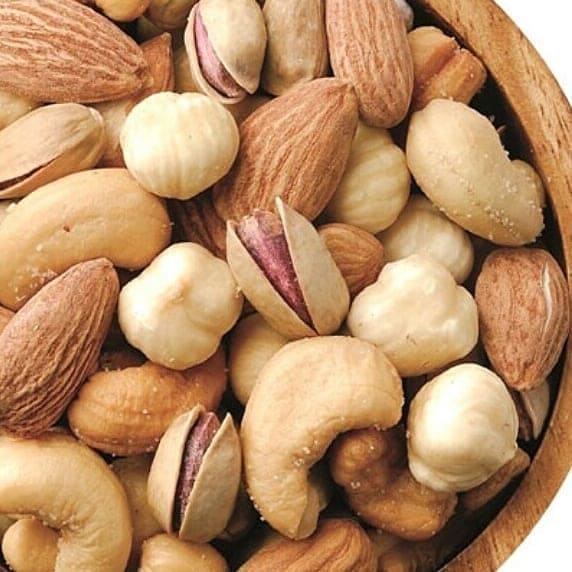 Süper lüks çerez 
Eşit oranda hazırlıyoruz 
Ana çatlak Antep fıstığı 
Çifte kavrulmuş Giresun fındığı 
İri boy kavrulmus badem 
İri boy kavrulmuş kaju