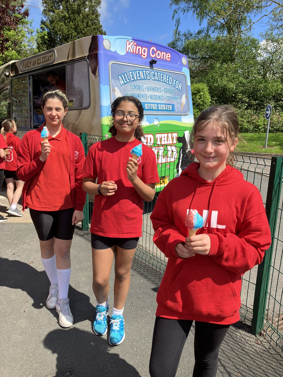 MoorfieldPrim tweet media