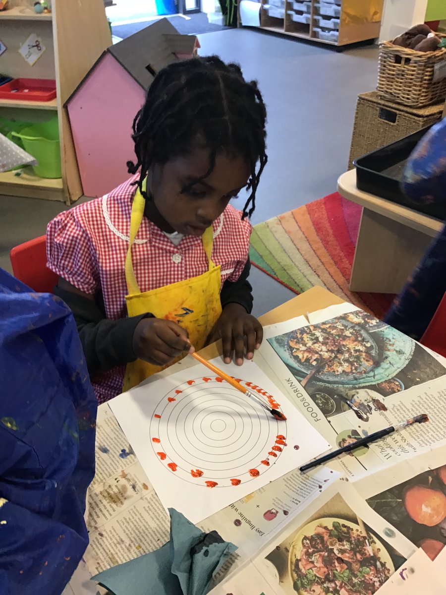 Reception_LM's tweet photo. Look at our wonderful art work inspired by Alma Thomas! #EYFS #ExpressiveArtsandDesign ✨🎨💛 https://t.co/YlbDb1tu8D