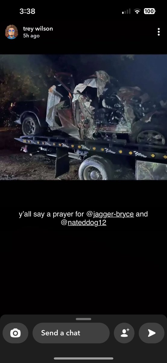 HickoryHamBone's tweet photo. For those that say gods not real or miracles don’t happen anymore, you tell me how 2 young men survive this and are still on this earth! Thank god above for protecting Jagger Edwards and his friend last night through this, now prayers for a good recovery road! https://t.co/STDFiVYAe8