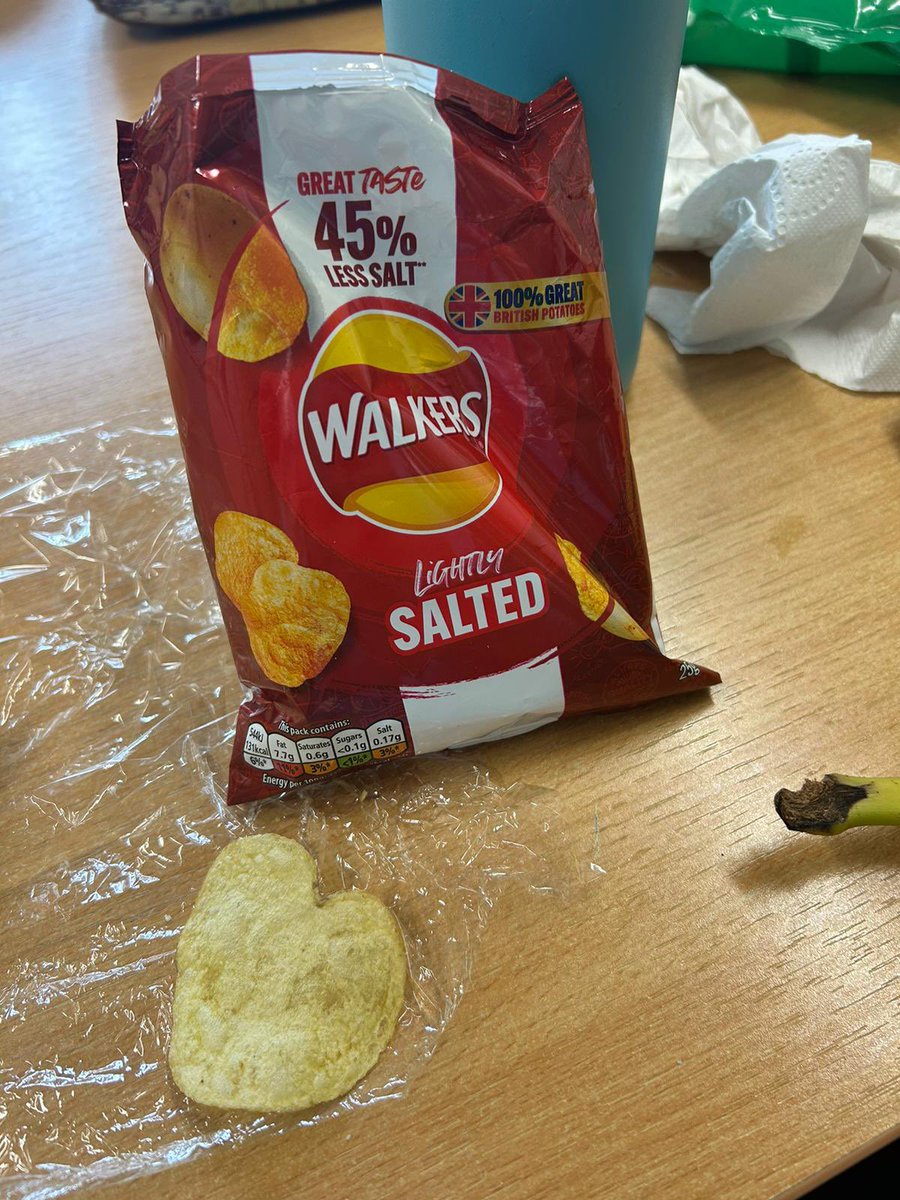 Lee_WBA's tweet photo. @walkers_crisps hey, we found a heart shaped crisp, are we eligible for the competition please? https://t.co/cMBLAV0fKB