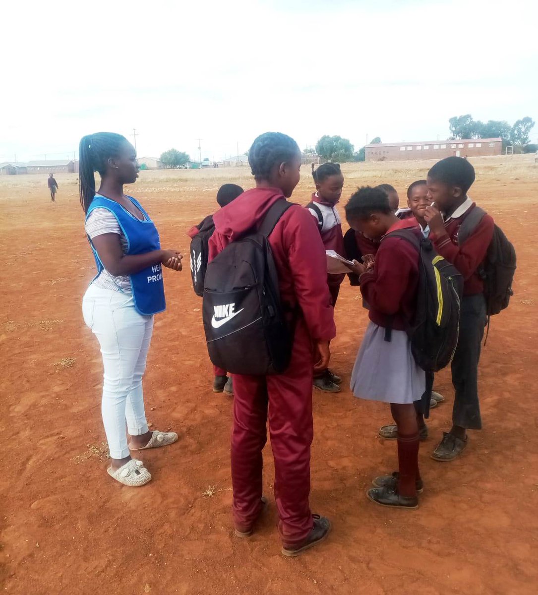 PSH_SRHR's tweet photo. Substance use among youth increases the risk of unplanned pregnancies since it impairs decision-making. Venterstad’s HPs conducted a community outreach on Substance Use &amp; Abuse and Teenage Pregnancy Prevention. #BecauseWeCan #SocialEmploymentFund #MyVoiceCount @IDCSouthAfrica https://t.co/ShVZNb9tve