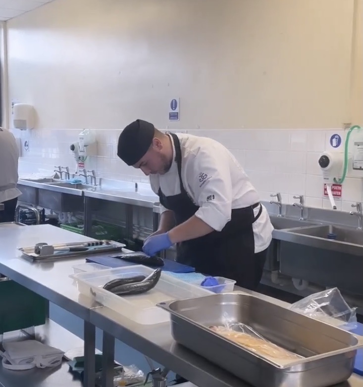 The heat is on at the first heat of the National Seafood Competition 2023, and the standard of dishes is amazing @Colegllandrillo <a href="/Dudley_College/">Dudley College</a> <a href="/N_HertsCollege/">North Hertfordshire College</a> University College Birmingham @ChesterfiledAC @SalfordCollege