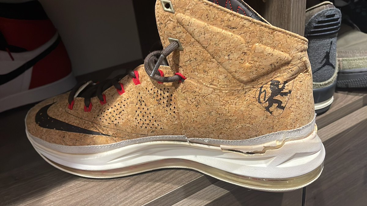 Awwwwwwww <a href="/Nike/">Nike</a> …. Not the <a href="/KingJames/">LeBron James</a> X Corks!!  This hurts my ❤️ to see them coming apart like this.