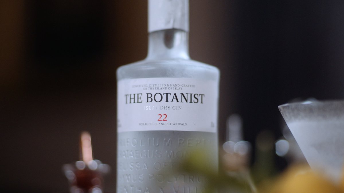Did you know that The Botanist can be stored in the freezer? Thanks to the 22 Islay botanicals, The Botanist is rich in fragrant oils which gives the liquid a lovely viscosity. When stored in the freezer, it becomes syrup-like, making for an exceptional martini or G&amp;T.

#GinTips