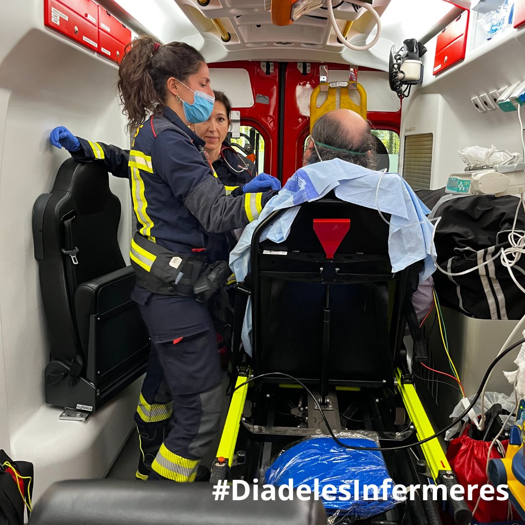 Sabies que el cos de #BombersBCN té un equip de 27 infermeres?

Avui commemorem el #DiadelesInfermeres visibilitzant i reconeixent la feina de les nostres companyes.