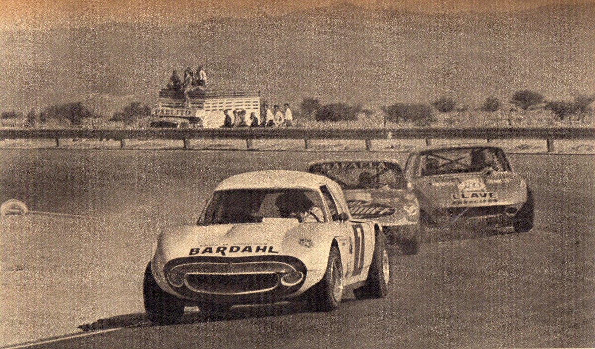 Pasiontuerca's tweet photo. 12 DE MAYO 1968: El TC se presenta en el Oscar Cabalen de Cordoba con 2 series y final a 25vts. y ve el triunfo de Eduardo Copello con Liebre II-Tornado a 158,153 kph seguido por Nasif Estefano con similar auto y 3° Luis R. Di Palma con Liebre I-Tornado #TC #Copello #Cordoba https://t.co/IUTVBNovsA