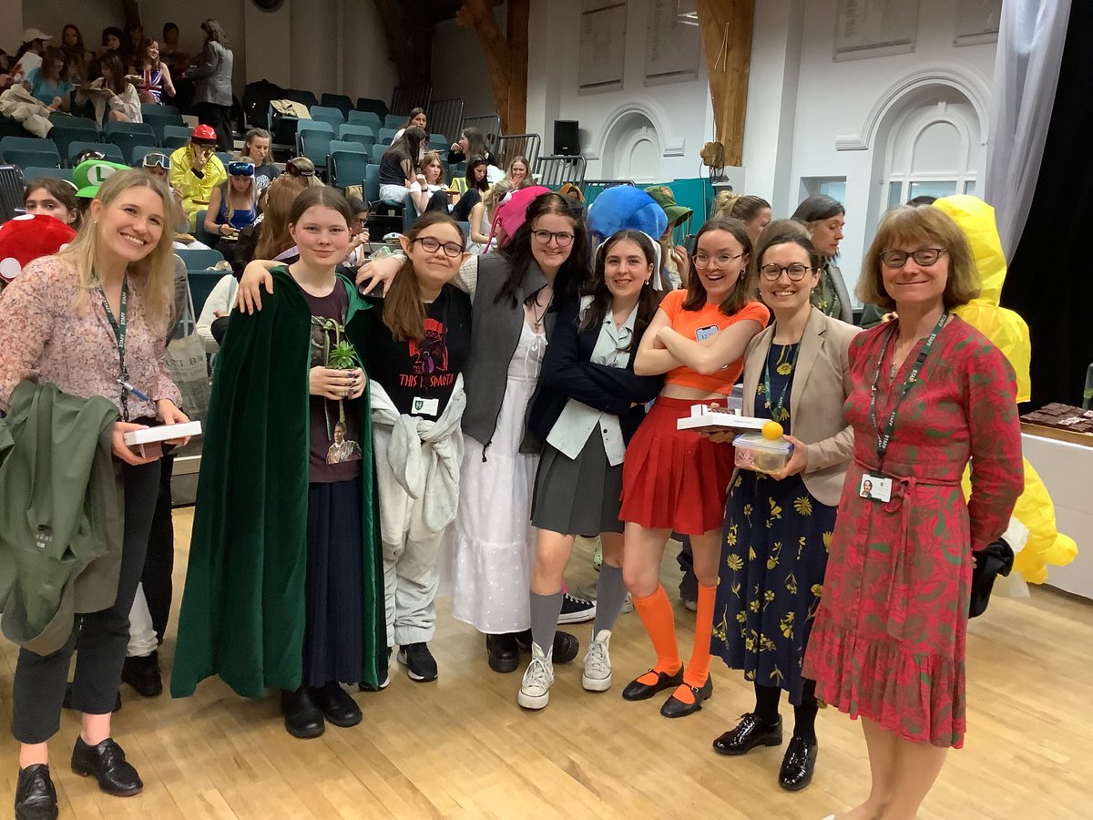 SHSClassics's tweet image. Goodbye to our wonderful Year 13 Classicists!