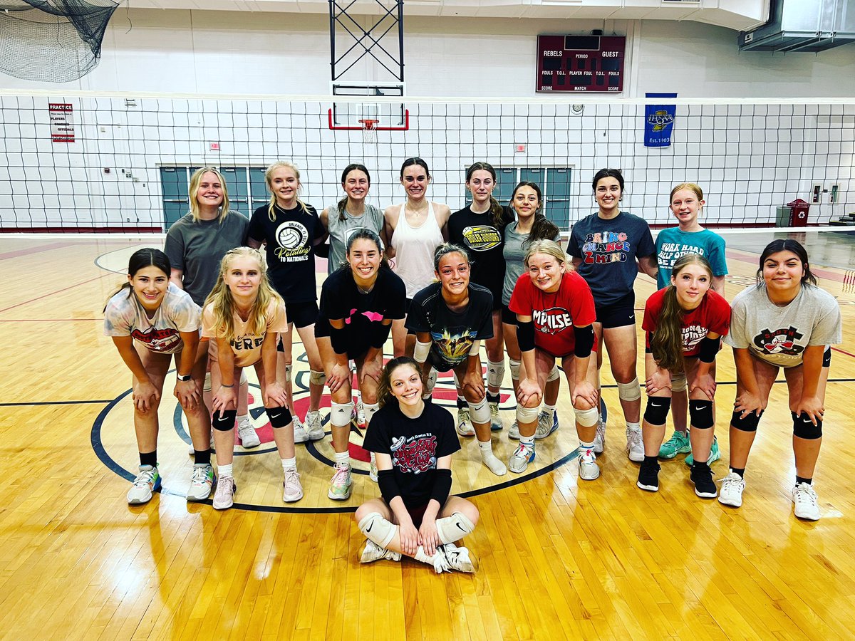 Now this is how you start a Friday morning💪🏻Awesome last open gym before summer☀️😎 #FindYourGreatness