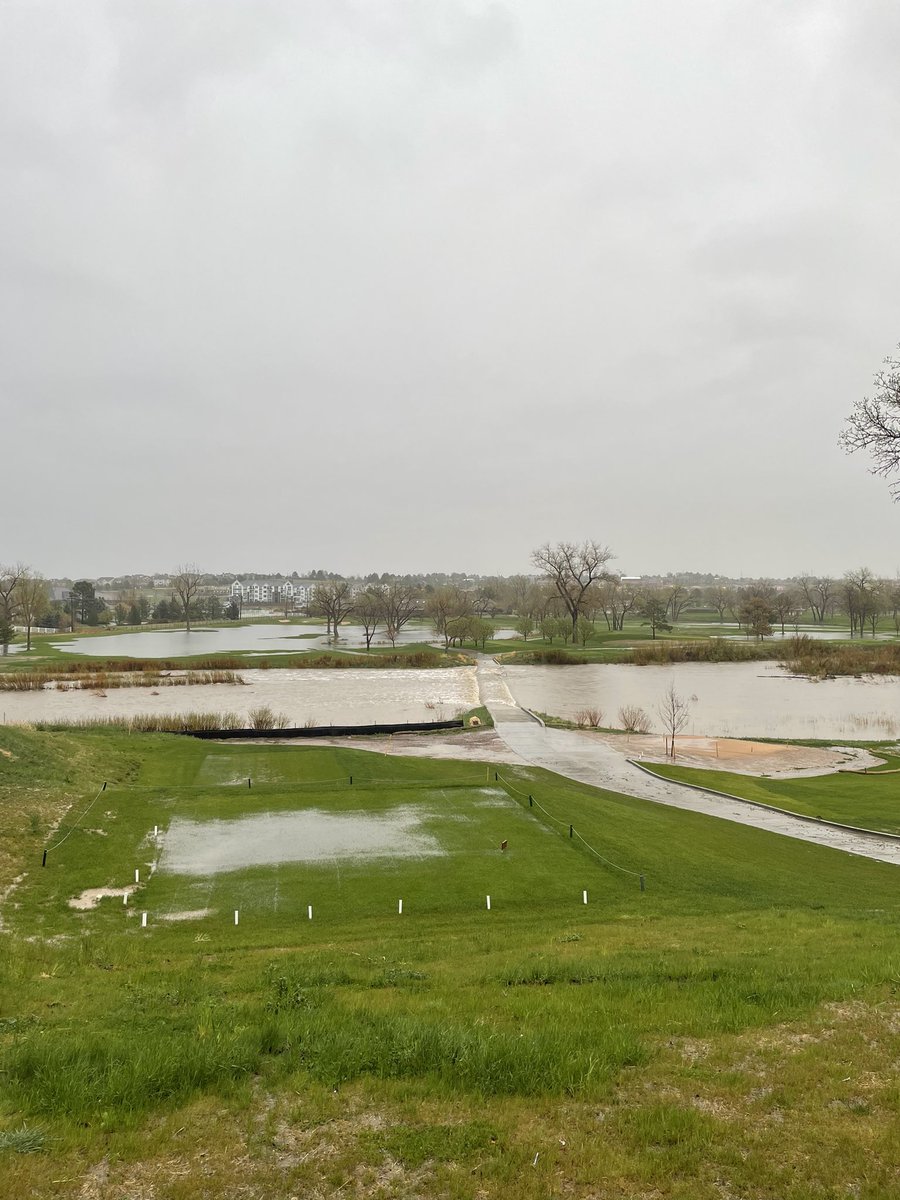 grnkeeperwilly's tweet photo. Looks like you’re gonna have to drive the green if you want to play hole #1 today @ValleyCC1956 5.25” of rain last 36 hours and still going https://t.co/hIsRy2TmDK