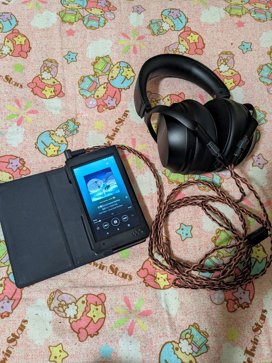 curemarine1224's tweet photo. ついにキンバーケーブルがやってきた!!早速楽しもう! #ウォークマン #MDRZ7M2 #WM1AM2 #Sony https://t.co/wPyFrBdM6p