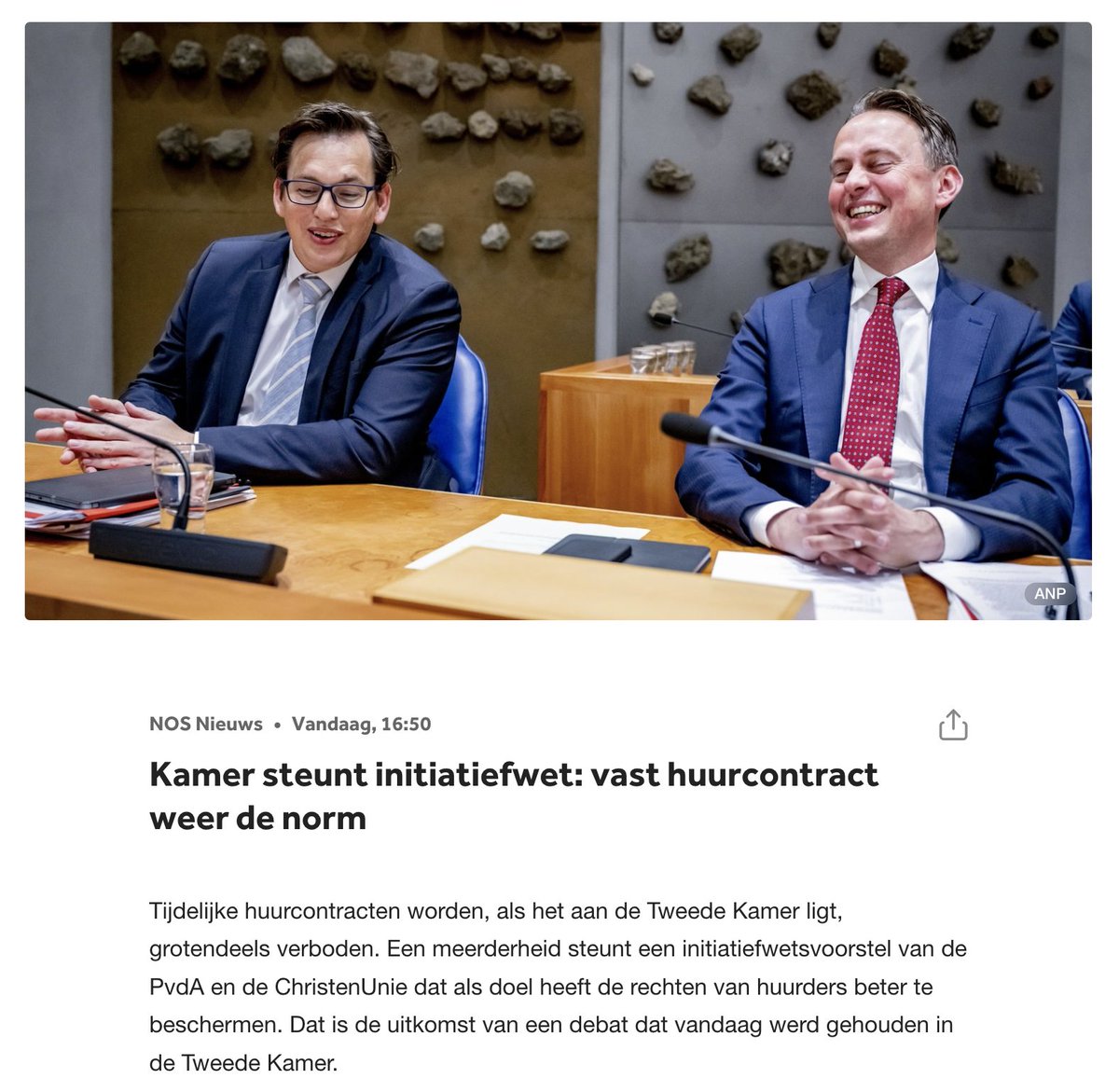 Wonen is een recht!

Met dit initiatiefwetsvoorstel versterken we de positie van huurders en zetten we een belangrijke stap om ervoor te zorgen dat vaste huurcontracten weer de norm worden.

Wil je meer weten over ons voorstel? Dat kan hier: bit.ly/3KR1Y1W