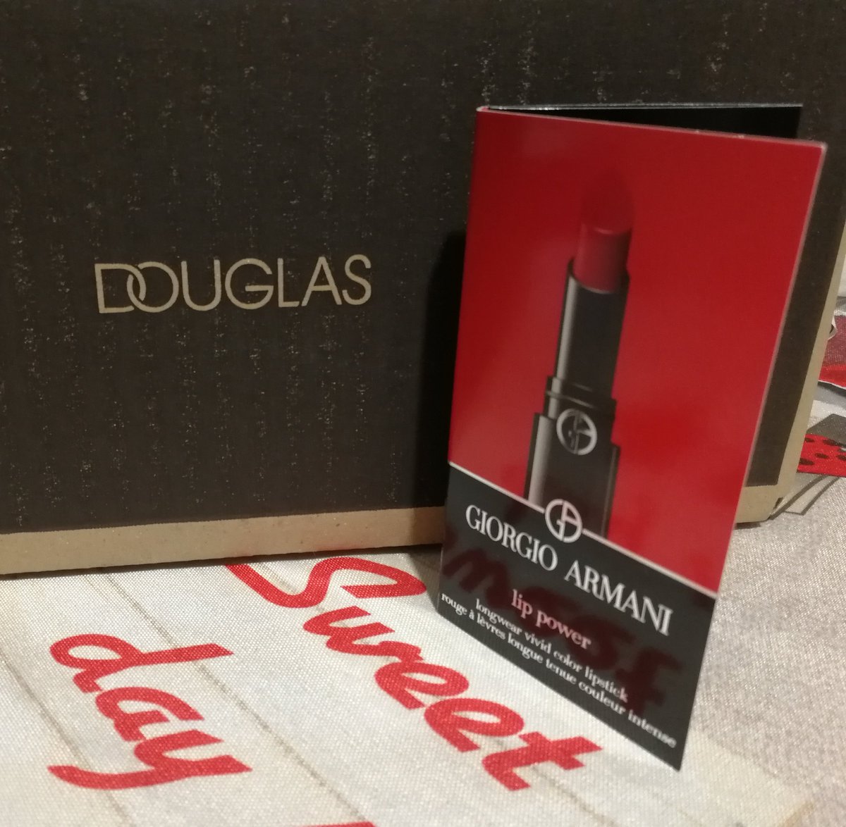 MademoiselleFa8's tweet image. Le sorprese che mi piacciono😍 grazie #Douglas #profumerie