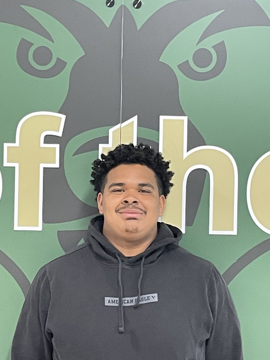 Congratulations to our Female and Male Athletes of the year. Jessica Conway and Marquise Keeten. Both of these student athletes exemplify excellence in the classroom and playing fields. Great job Jess and Marquise!!