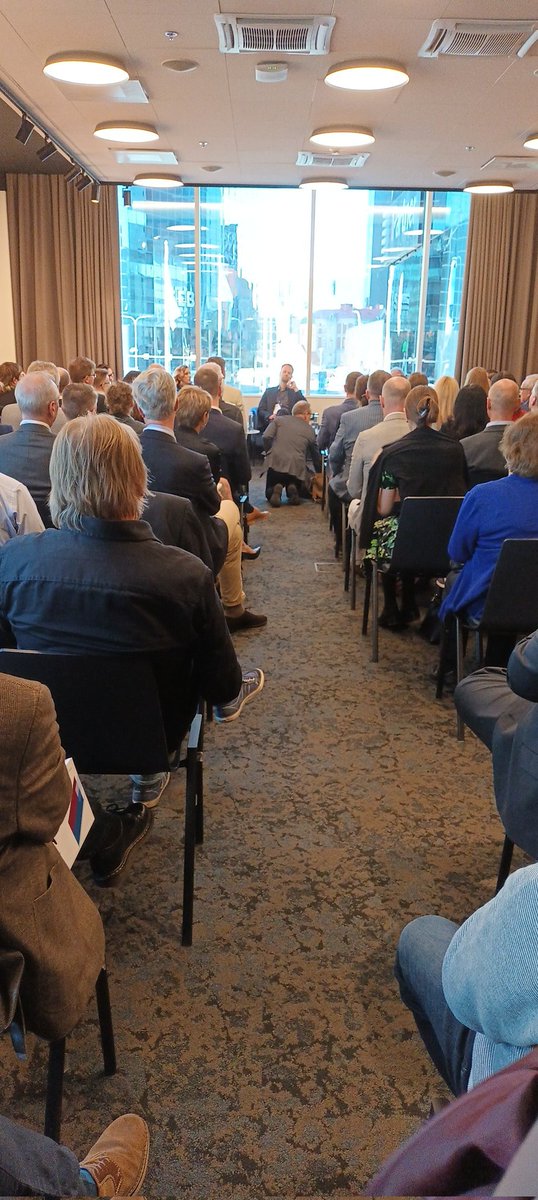 Edward Lucas on Twitter "Interesting to see 200 people following