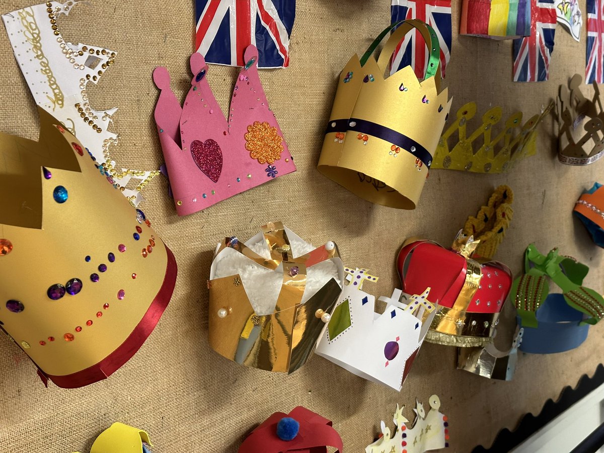 SandlingsP's tweet photo. We loved our Coronation  indoor garden party ! https://t.co/zKrkmJAff8
