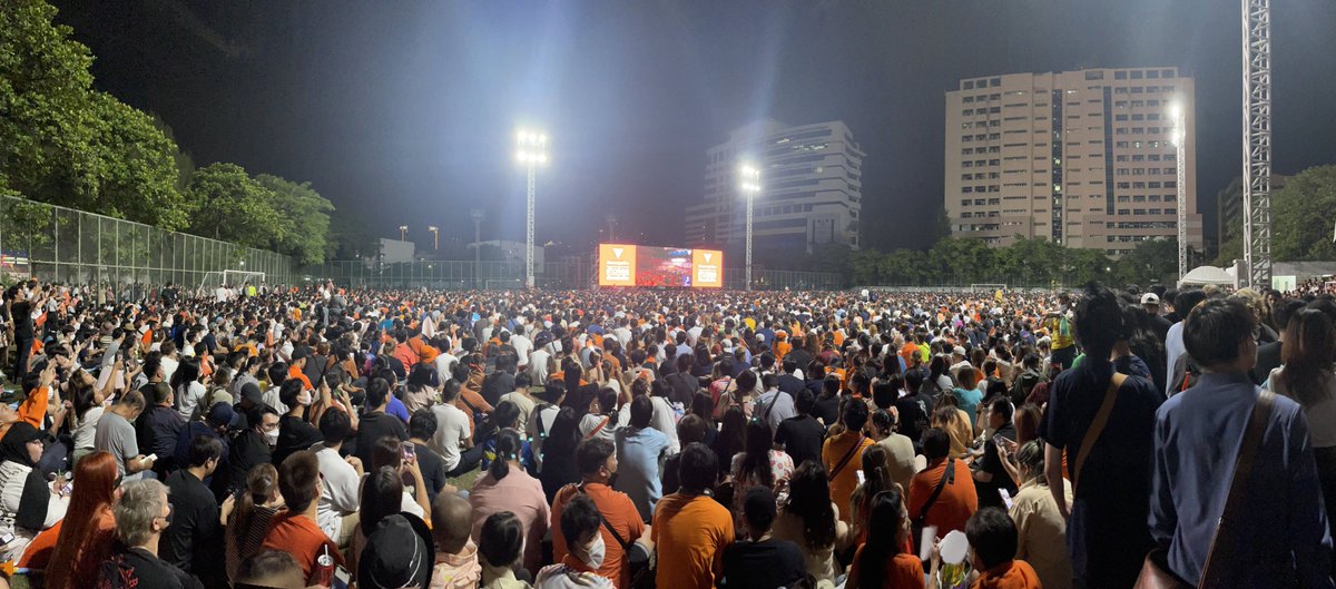 MFPThai's tweet image. 🍊🍊😎😎😎🫰🫰🫰🔥🔥🔥 #ก้าวไกลทั้งแผ่นดิน