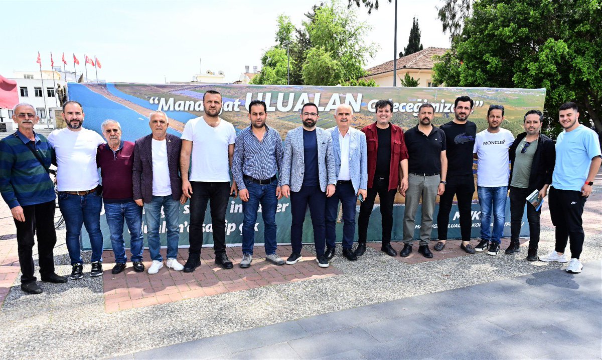 ulualanplatform's tweet photo. 📍Manavgat Cumhuriyet Meydanı standımızda imza kampanyamız tüm hızıyla sürüyor.

Kampanyamıza verdikleri desteklerden dolayı tüm halkımıza teşekkür ederiz. 
#ulualanmanavgatındır
#ulualanadokunma https://t.co/ltfLAeaue9