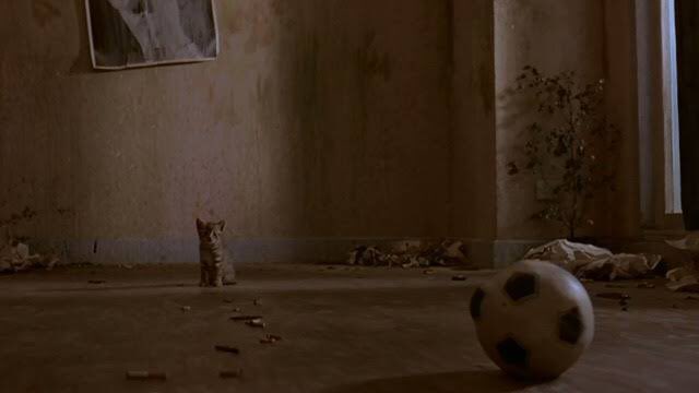 Nir0nO's tweet photo. #映画の中の住みたくないインテリア
トレイン・スポッティングのトミーの部屋
#Trainspotting
#Danielboyle #ダニー・ボイル
#Iggypop #イギー・ポップ
#映画好きと繋がりたい https://t.co/A4EH4z6CxB