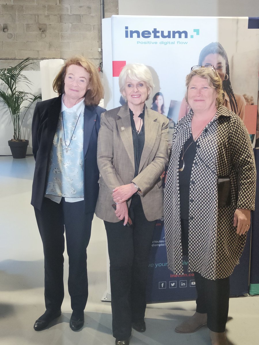 inetum_fra's tweet photo. Visite sur notre stand d'Isabelle Lonvis-Rome, Ministre de l'Égalité entre les femmes et les hommes, de la Diversité et de l'Égalité des chances de la France.
#Sistemic @Sistemic_stem https://t.co/JTGxxUkDY9