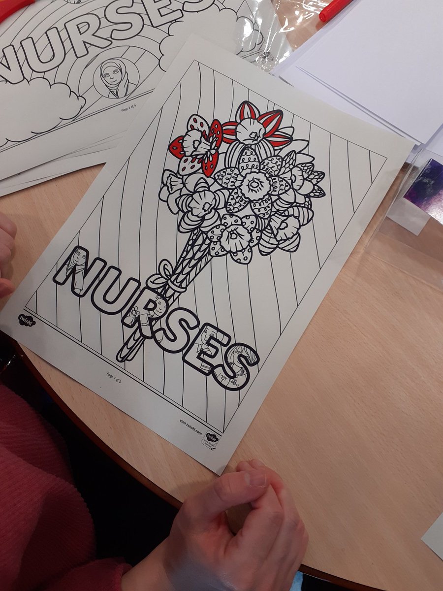MFT Youth Service Youth Club session today is getting creative, saying thank you to all our wonderful nurses! #InternationalNursesDay <a href="/MFTnhs/">MFT NHS</a>
