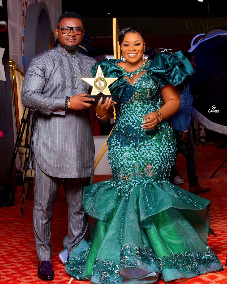 RealHannahMarfo's tweet photo. Congratulations my sister Piesie Esther on your VGMA wins.
#HannaMarfo
#AwoMaame
BREAKING NEWS
#VMGA24 #The24thVGMA #24VGMA https://t.co/9sIvSAnYfz