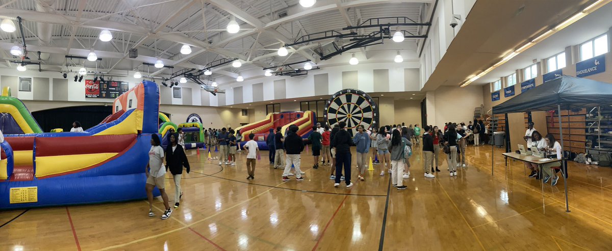 Mrs. Johnson tweet media