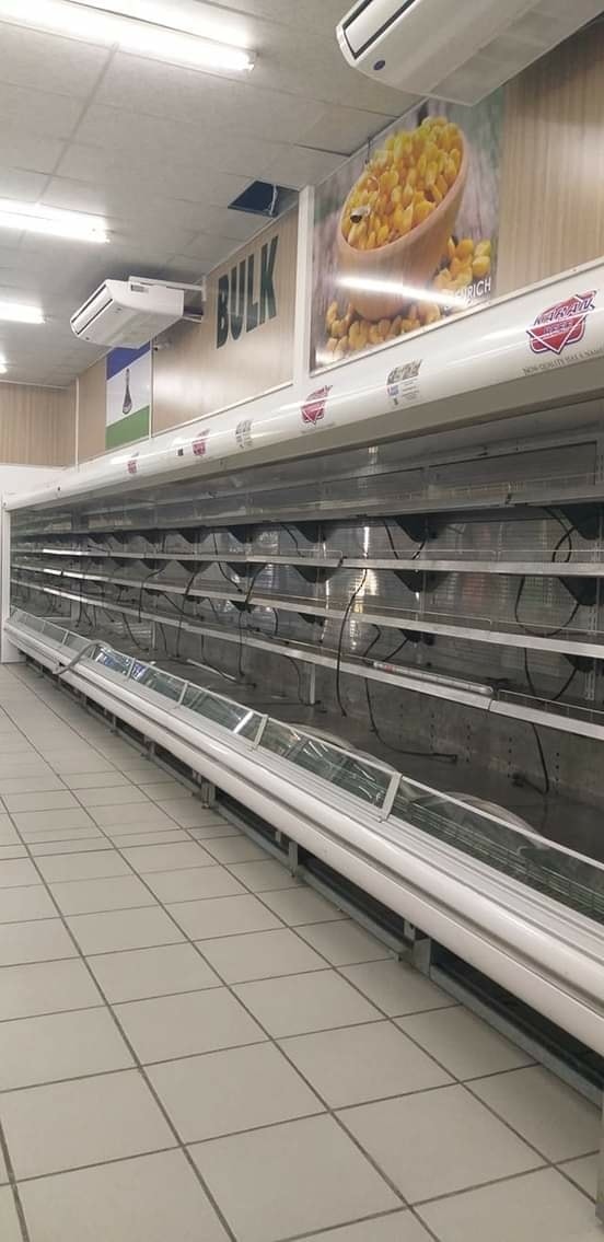 KasiEconomy's tweet photo. Graduates from National University of Lesotho (NUL) own a chain of stores (Enrich Stores).

The fridges in the store are built by the engineering students.

The yoghurt  (Molleloa) is also produced by NUL graduates. https://t.co/QQTAFOtWWx