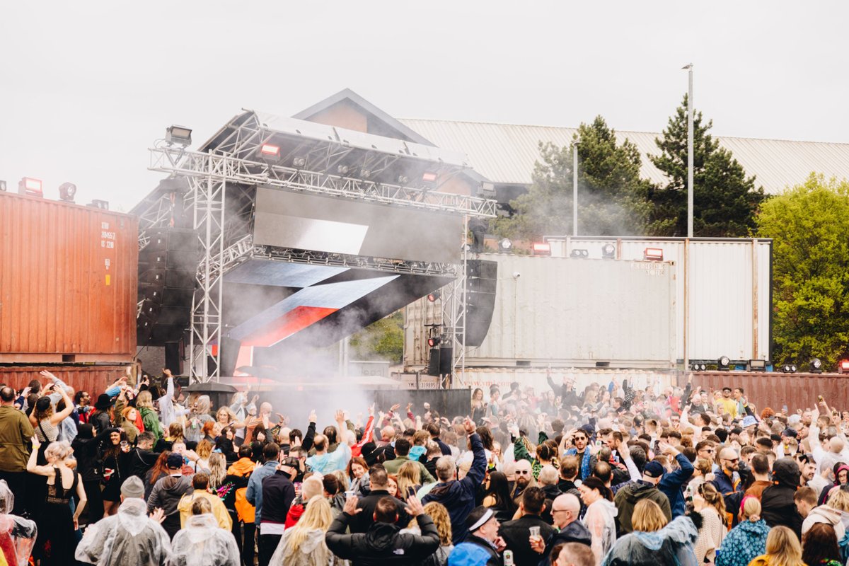 Canvas Yard opened its gates in May for Hacienda &amp; Defected. The new city centre open air venue is presented by New Citizens &amp; we were on site providing Full Prod &amp; Tech Management. Its been great to be involved with the new venue concept
📸Hannah Barnes Photography/New Citizens