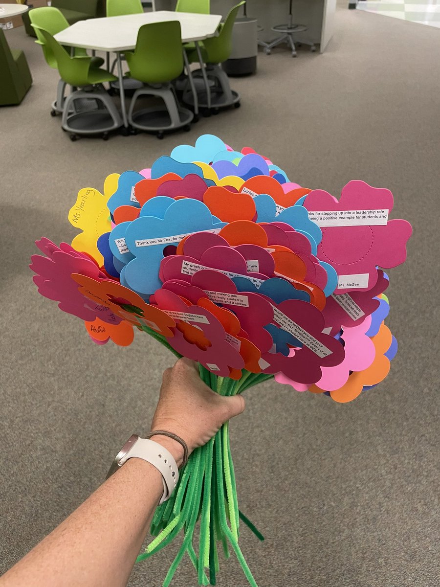 AprilAdams005's tweet photo. Over 200 flowers with kind words for our @BESBULLPUPS classroom staff for #TeacherAppreciationWeek  I hope they feel the love! https://t.co/fFLhVxEZqu