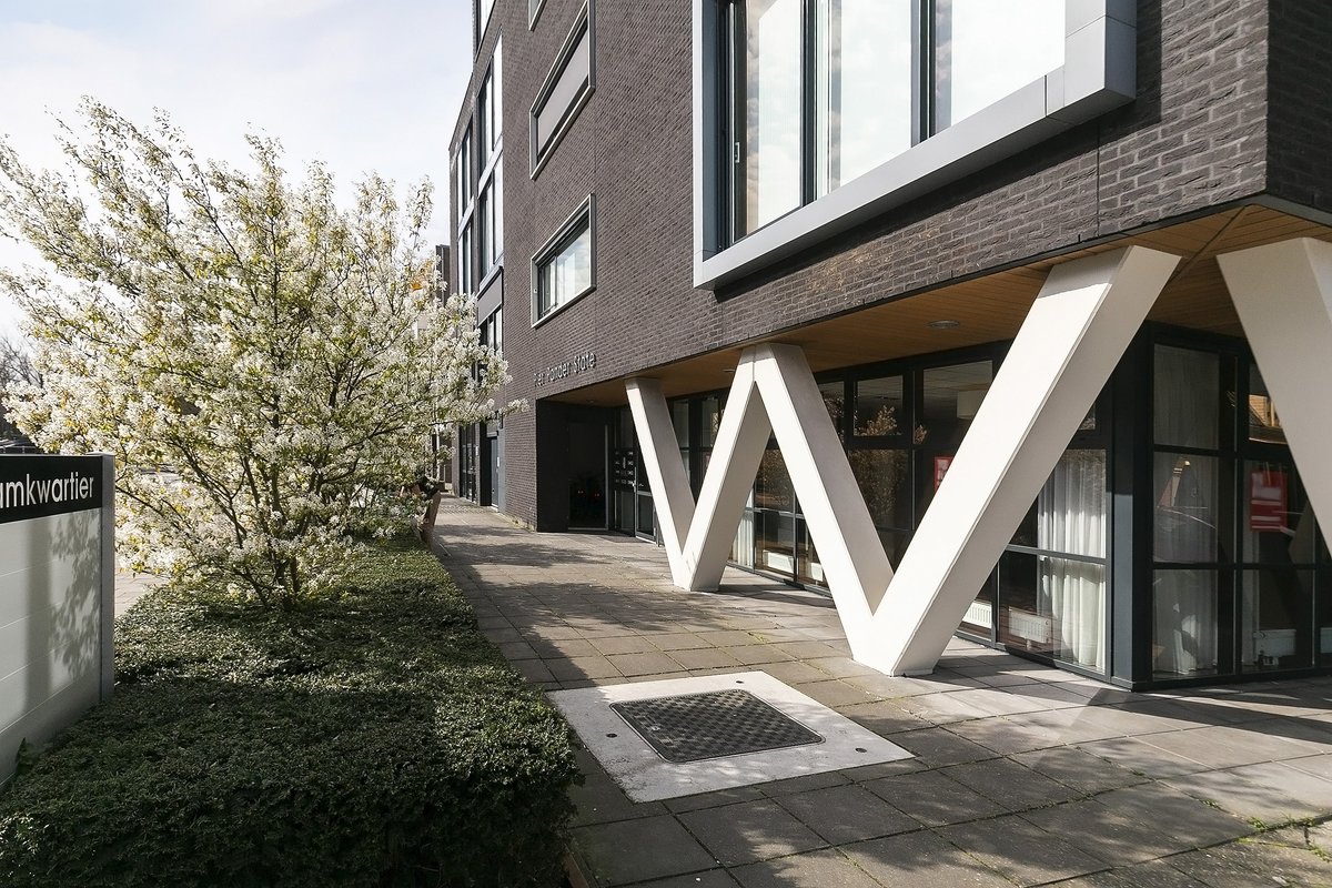 SchoonhovenBOG's tweet photo. [TE HUUR LEEUWARDEN] Vrij indeelbare fraaie kantoor- praktijkruimte op de begane grond in het gebouw "Tramkwartier". Het gebouw is gelegen op een goed bereikbare locatie aan de rand van de binnenstad van Leeuwarden. VVO ca. 116,5 m².

Meer weten? https://t.co/93GK8AkgLJ https://t.co/OCWFTJZ9At