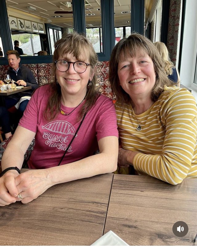 After many years of communicating over social media, at last #oystermom visited me! In her own words she is ‘mother to millions after retiring as head of shellfish larvae @taylorshellfish Followed up her visit with a great meal at @waterfrontoban