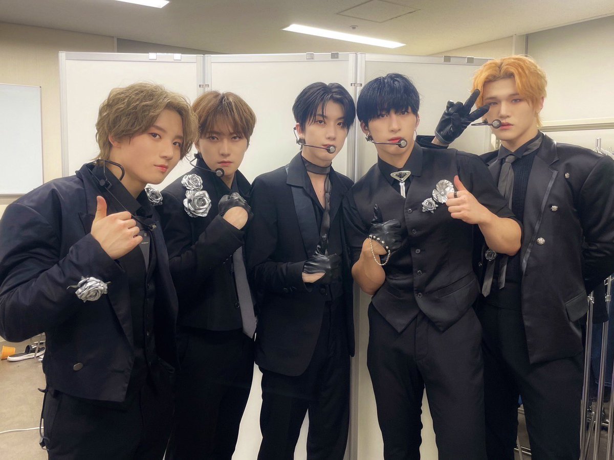 JUSTB_Official's tweet photo. [#JUSTB_BY] KCON JAPAN 2023 에서 DAMAGE로 무대를 빛낸 짱스트비! 온리비들의 마음을 부숴버린 Good Boy Gone Bad 스페셜 무대까지!! 짱스트비의 열정은 앞으로도 쭉~~ 이어집니다! ❤️‍🔥

@kconofficial @kconjapan
#JUSTB #저스트비 #ジャストビ https://t.co/9qEOu0xrwo