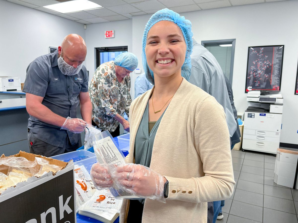 hunger_fight's tweet photo. We at Hunger Fight are extremely grateful for the support and generosity of our community partners, like Tom Nehl Trucking Company. Their recent donation of over 8,000 meals will help us continue our mission of fighting hunger and providing nutritious meals to those in need. https://t.co/seQy1D1ugi