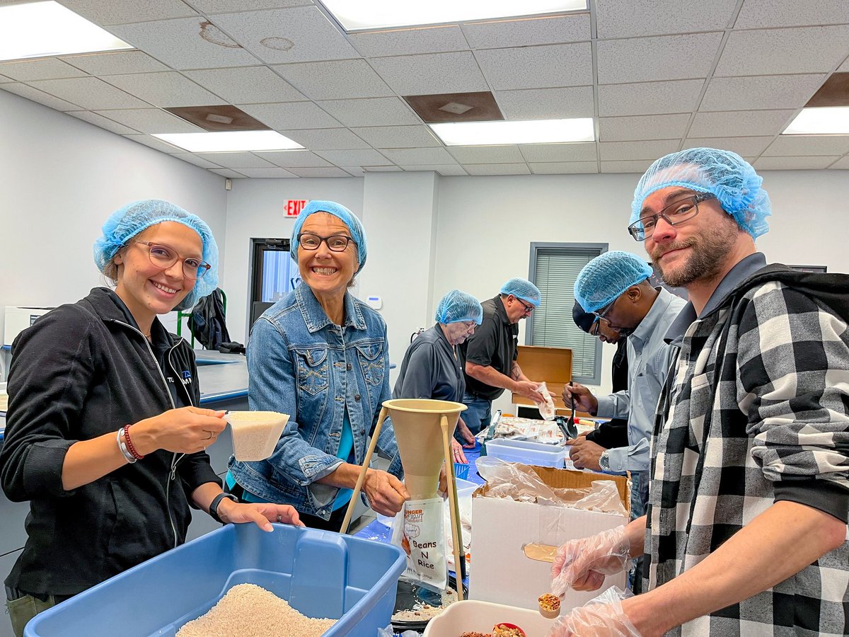 hunger_fight's tweet photo. We at Hunger Fight are extremely grateful for the support and generosity of our community partners, like Tom Nehl Trucking Company. Their recent donation of over 8,000 meals will help us continue our mission of fighting hunger and providing nutritious meals to those in need. https://t.co/seQy1D1ugi