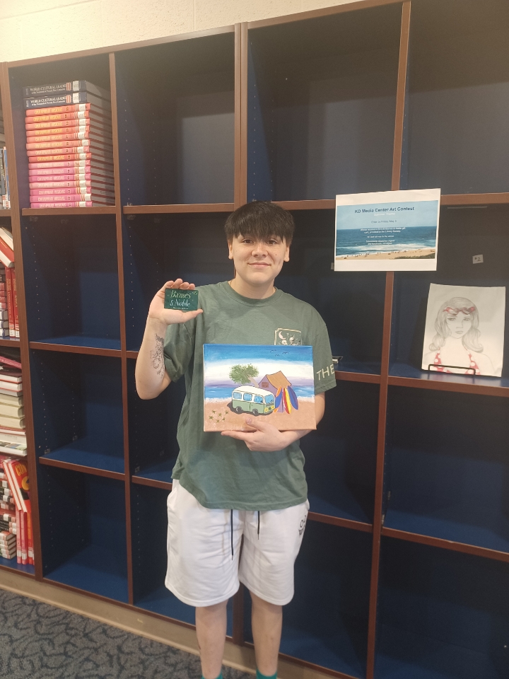 KD Media Center--Congratulations to Kiyera Wise-Wilson, winner of our summer-themed art contest!  She won a Barnes &amp; Noble gift card, provided by the KD Library Society.