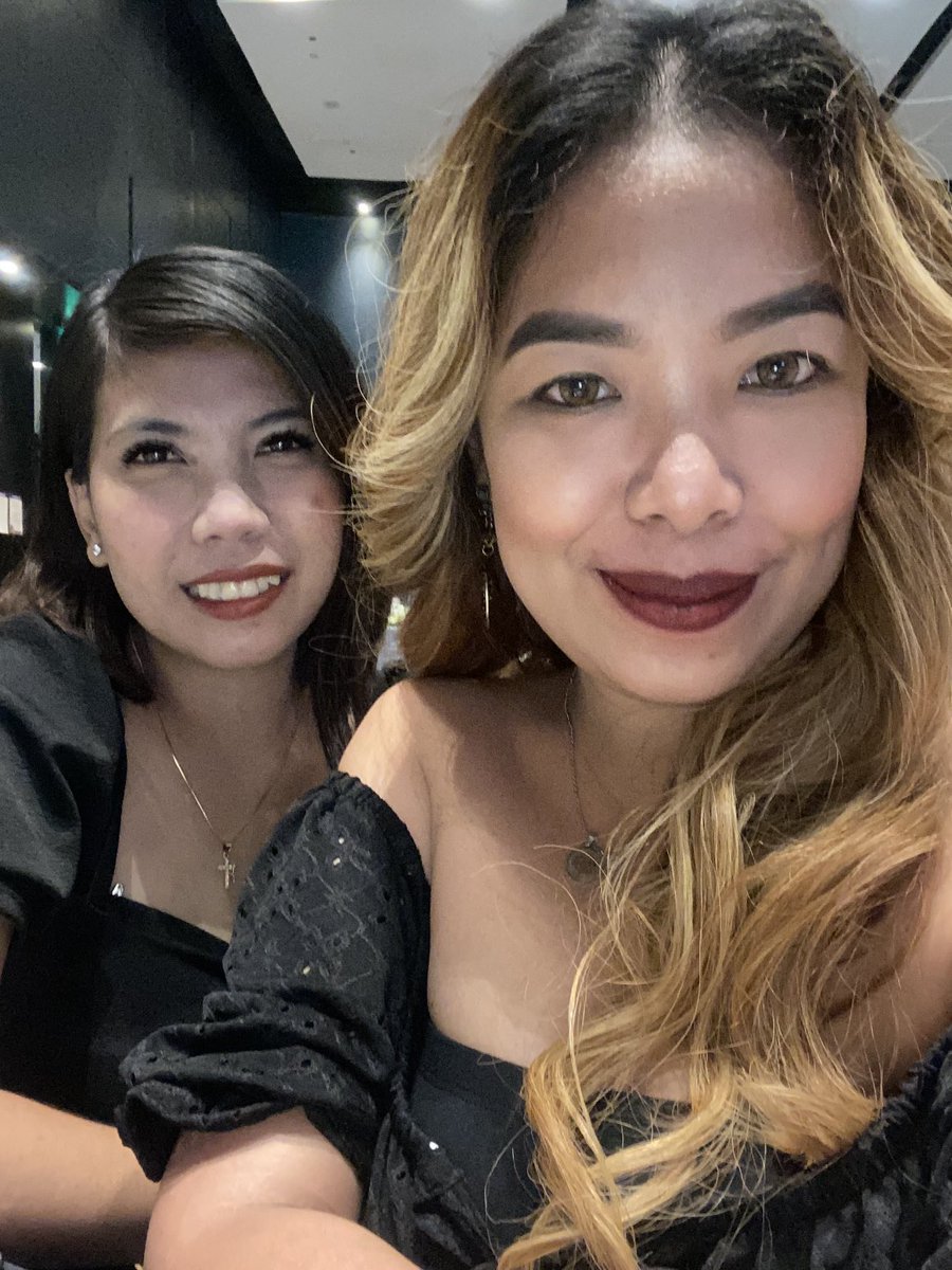 teachermae33's tweet photo. Happiest Birthday ⁦@jieline13⁩ alam mo na yon. Labyu! :) https://t.co/qrR1bwXm7k