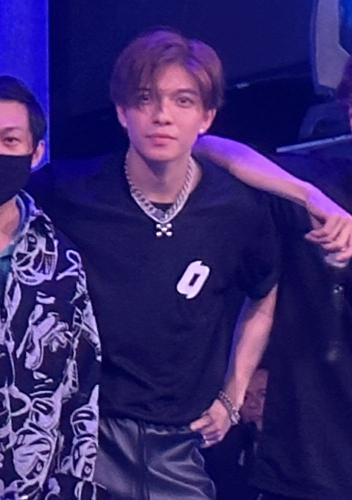 mzphlab's tweet photo. kinuha nya puso ko🧎‍♀️

BGYO EXTRAORDINARY DAY
#BGYO_BeUsAlbumShowcase 
#BGYO @bgyo_ph @BGYO_Nate https://t.co/AFC4kuF2gZ