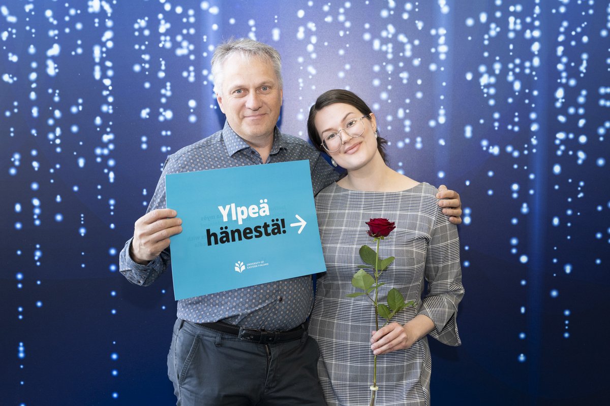 UniEastFinland's tweet photo. #UEF'in ensimmäiseen yhteiseen valmistujaisjuhlaan osallistui noin 150 kandidaatin, maisterin ja tohtorin tutkinnon suorittanutta Joensuun ja Kuopion kampuksilla. Mukana oli myös runsaasti valmistuneiden läheisiä. Lämmin kiitos kaikille ja menestystä tulevaan! 💐 #madeinuef https://t.co/QTmpW5fy2P