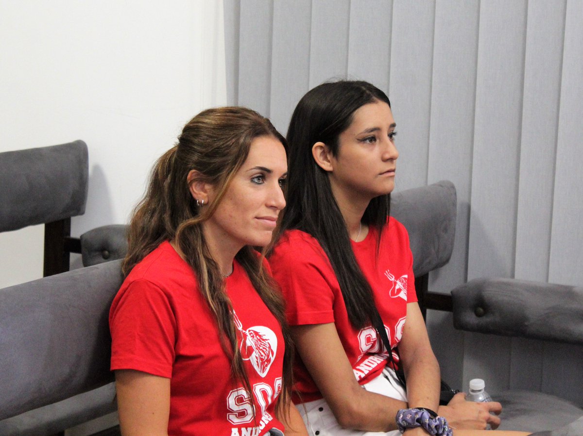 AytoMengibar's tweet photo. 🏊  Este viernes se han entregado los diplomas acreditativos a los participantes en el curso de Socorrismo impartido por @sosandromeda a través del @AytoMengibar 👨‍🎓 👩‍🎓  Han completado la formación 16 alumnos, con edades comprendidas entre los 17 y los 30 años💪 Enhorabuena!!! https://t.co/I036ReMRLE