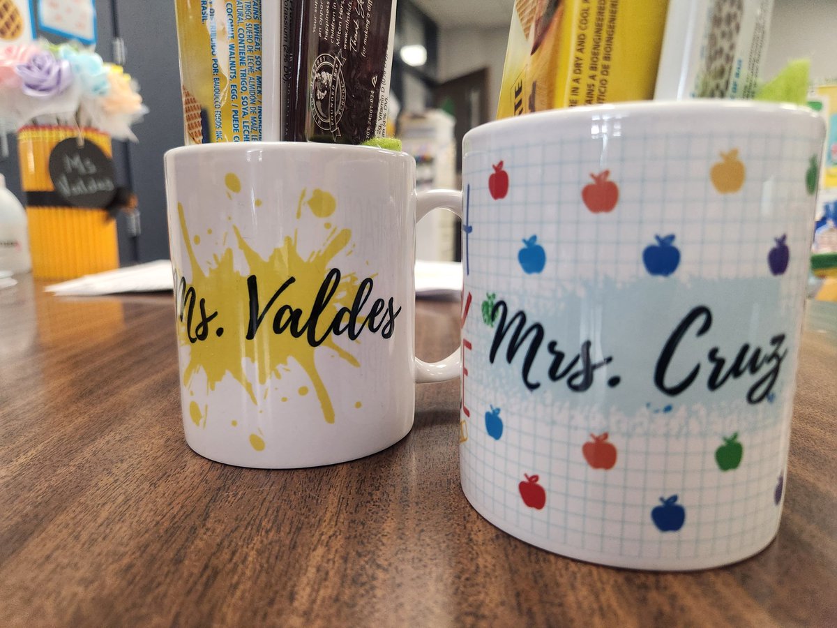 Karlacruzk's tweet photo. What a year!!! It's been a blessing working with such amazing human beings ❤️ 💖. 
@HumbleISD_RPE 
@MsValdes_RPE https://t.co/wRDYOuK0KA