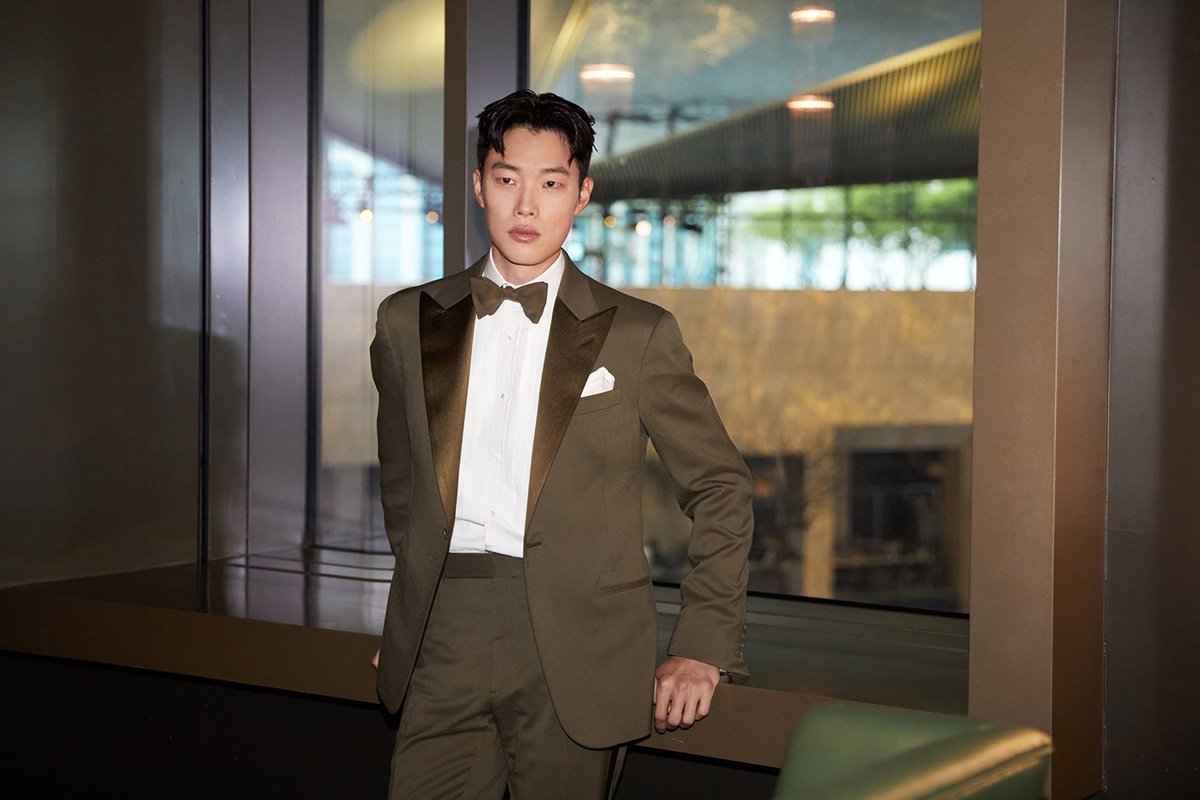 ryujunyeolth's tweet photo. รยูจุนยอล กับภาพเบื้องหล���งในงานประกาศรางวัล Baeksang Arts Awards ครั้งที่ 59 

🔗 https://t.co/TxytiJSwzT

#รยูจุนยอล #RyuJunYeol #류준열 https://t.co/yTriyXNJGh