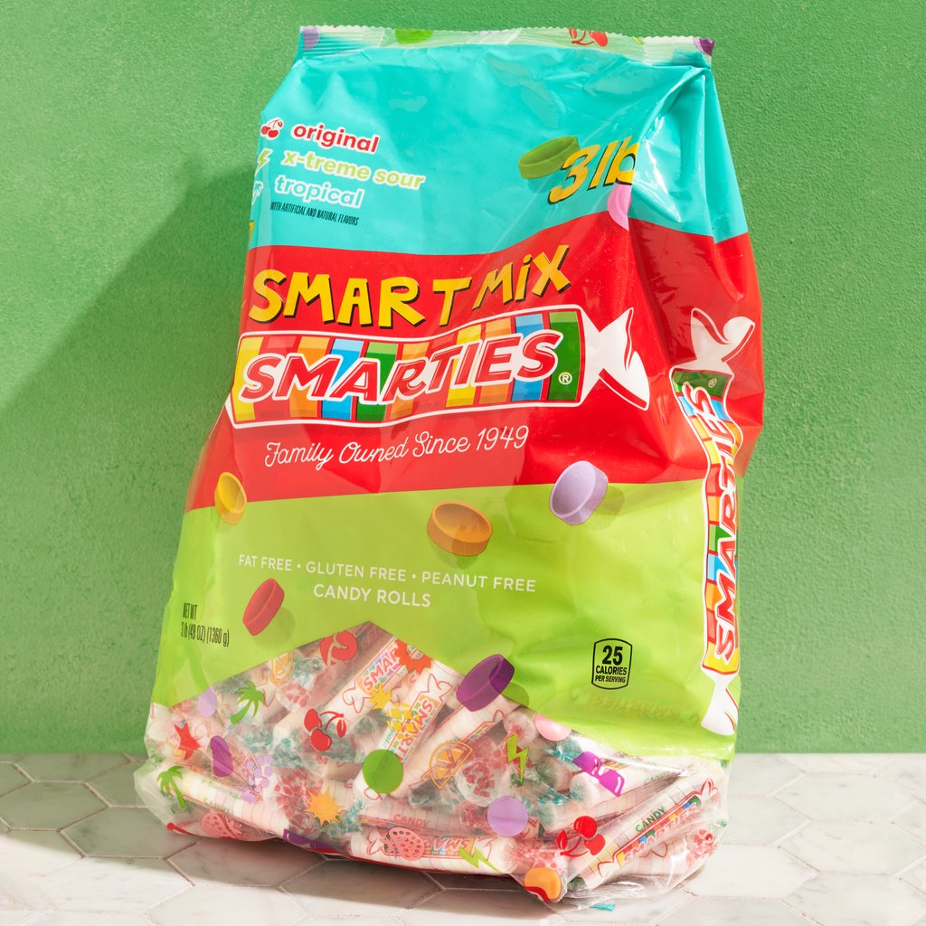 🍬 #GIVEAWAY 🍬

i'm surprising one (1) lucky winner with a candy assortment! 

to enter:
🤍  FOLLOW @smarties
🤍  RETWEET 
🤍  REPLY and tell me which smarties are your fav 

p.s. smarties rolls come in og, x-treme sour, and tropical flavors