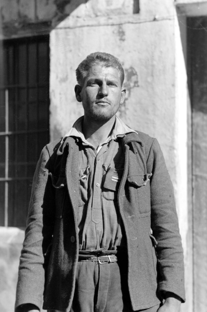 Elhanon Winchester Brigdes was born #otd in Blytheville, 1912. He worked as a driver, rancher and sailor. He joined the YCL in 1937 before sailed for Spain that July 11th. He was WIA on March 10, 1938 during the Retreats but it is unclear when he returned to the US.