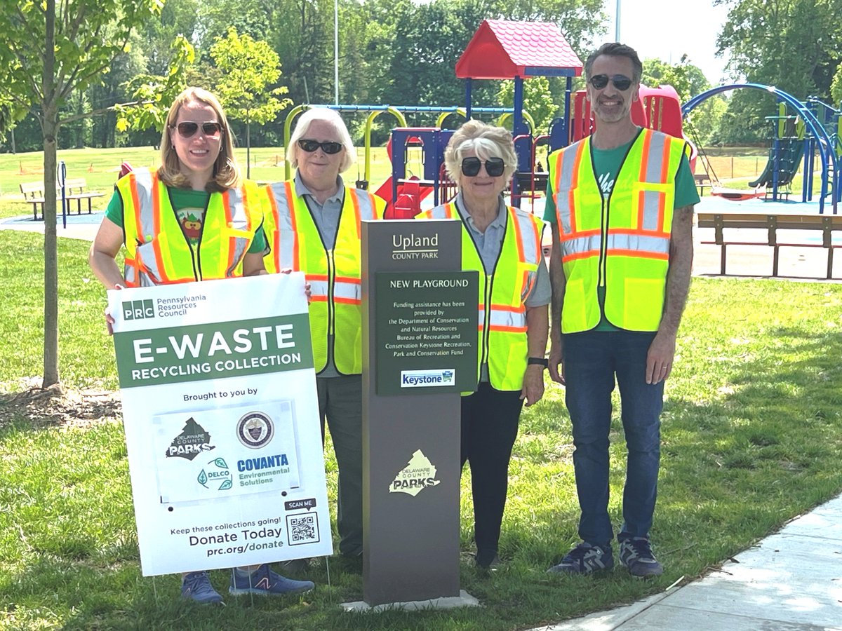 PRC_Litterbug's tweet photo. Way to go, Delaware County residents! On Thursday, hundreds of households responsibly disposed of electronics at PRC's collection in #UplandCountyPark. Thanks to sponsors #DelawareCountyParks, #CountyofDelaware, @DelcoCouncil, @sustaindelco and partner #eCovanta. https://t.co/T49C0SMKve