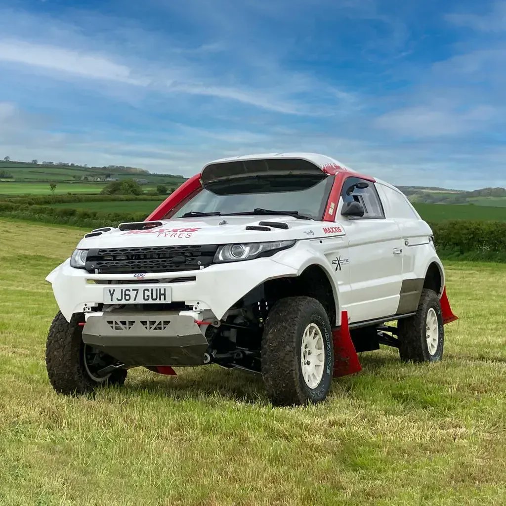 ExciteDakarGB's tweet photo. And here she is... OUR NEW CAR for 2023 🔥
Mnay of you have guessed already but this year Jasmine will be driving...
💥 The Desert Warrior 3 💥
#desertwarrior #dw3 #rallycar #newcar #rally #offroader #4x4 #motorsport #british #allfemalecrew #dakarrally #RabeRaceCars #offroad https://t.co/56FTarICLC