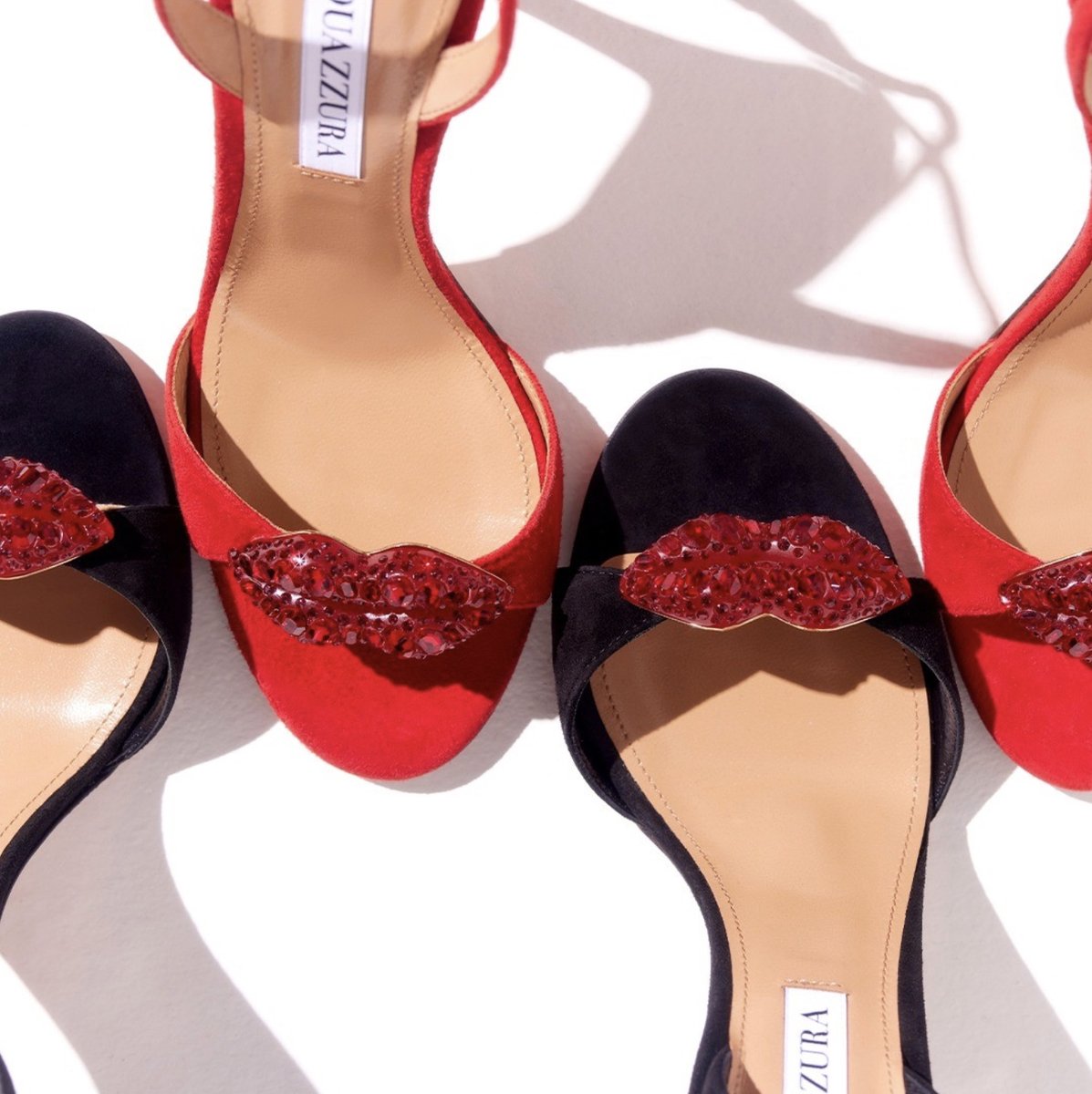 saveyoursole's tweet image. L I P S. F O R. D A Y S 👄 👄 @aquazzura 📸
.
.
.
.
.
.
.
.
.
.
#saveyoursole #saveyoursolelondon #shoecare #London #NewYork #Paris #partyshoes #uniqueheels #protectyoursole #style #aquazzurashoes #London #protectyourstilettos #aquazzuraheels #NewYork #Paris #protectyoursole #sol