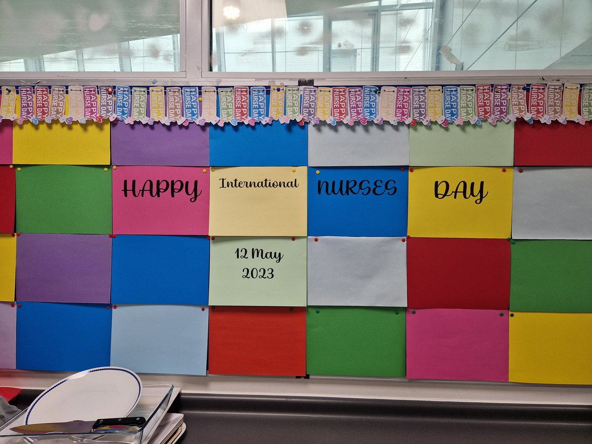 Happy International Nurses Day to the wonderful nurses <a href="/uclh/">UCLH</a>! So heartwarming to see the teams coming together and sharing food from around the world. So much to be proud of as a nurse! #IND2023 @vsweeney431 <a href="/SuseeScott/">Susie Scott</a> <a href="/SueWhaley5/">susan whaley</a> <a href="/fernie0207/">Elaine Thorpe</a> <a href="/HCC_UCLH/">HCC_UCLH</a>